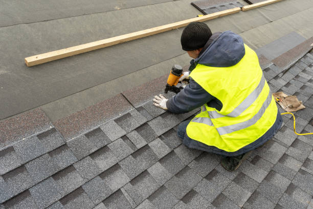 Best Roof Repair Services  in Howard, WI